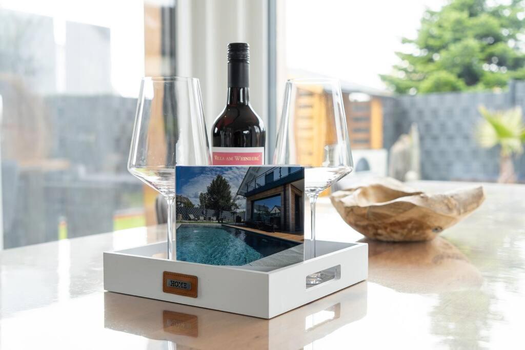 Villa Dreamy Vibes Mit Privatem Pool & Rheinblick Νίντερκασελ Εξωτερικό φωτογραφία